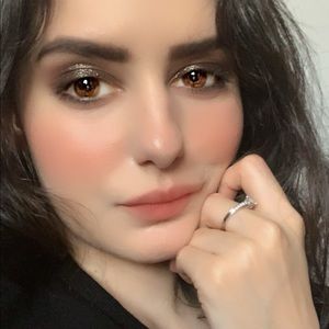 Meet your Posher, Jacqueline